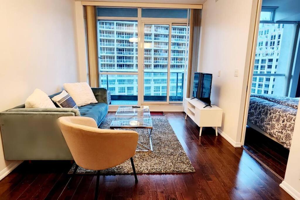Lakeview Condo In Downtown With Free Parking. Toronto Eksteriør billede